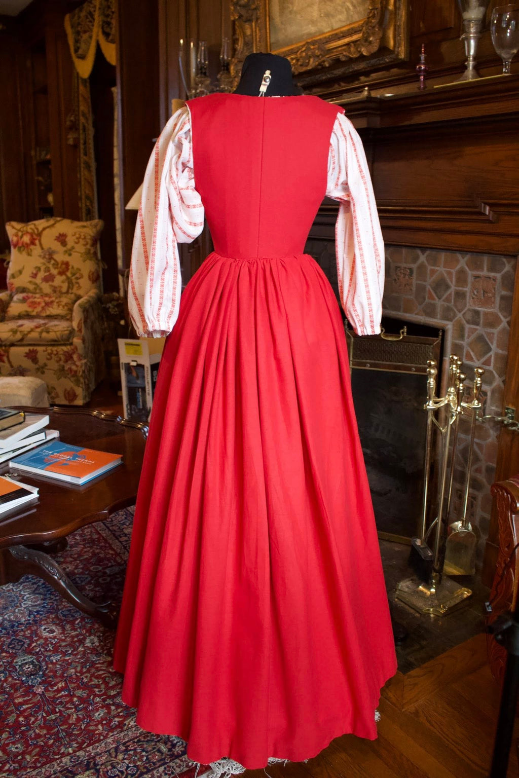 Linen Kirtle Gown